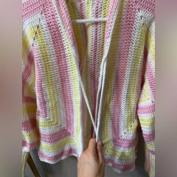 HandKnit Cottagecore Sweater - Picture 4 of 10